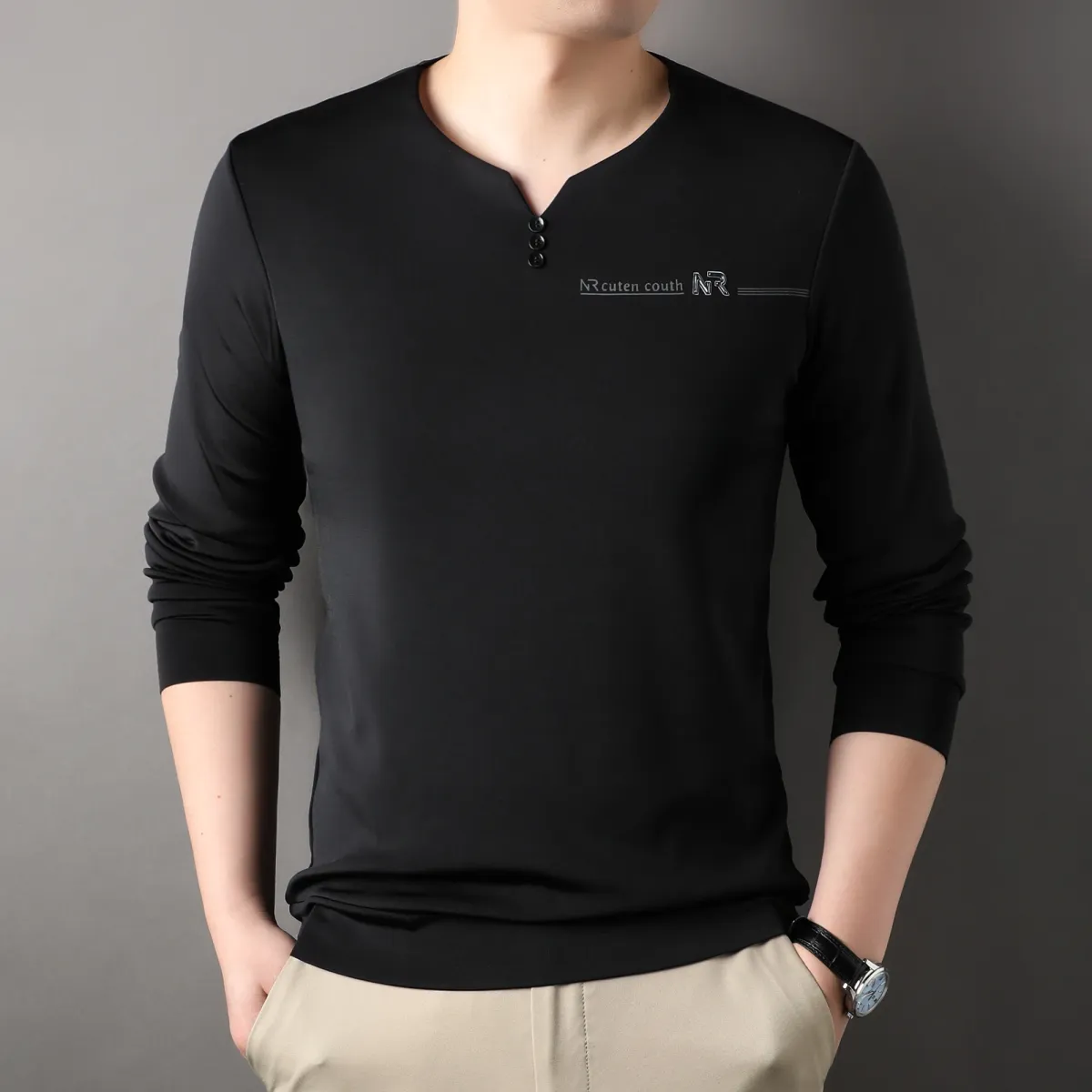 Spring New Men's Solid Color Soft and Comfortable Versatile Pullover Long Sleeved Top